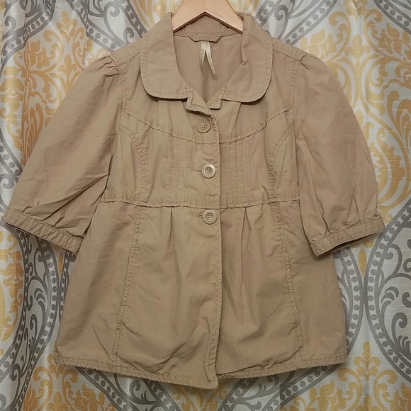 High Sierra Jackets & Blazers - Kakhi Cropped Jacket